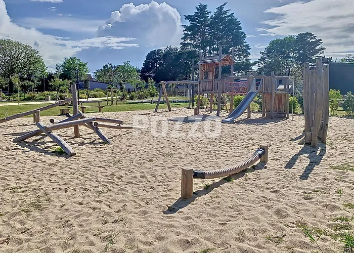 Chalet De Standing 6 Pers. à - Piscine Chauffée, à Proximité, Wi-fi Inclus - Fr-1-361-536 Jullouville